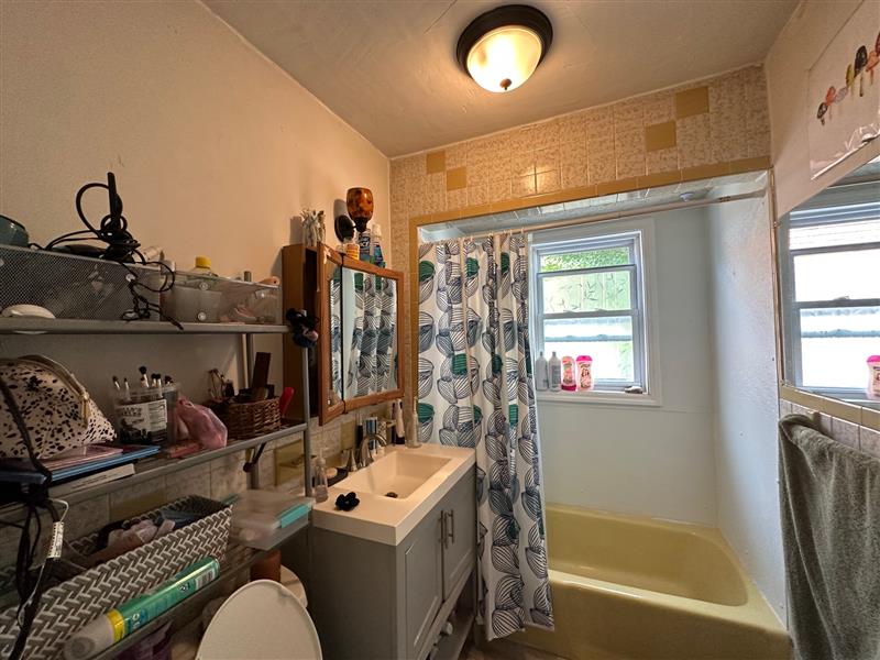 35 Edgar Ave, Winter Hill