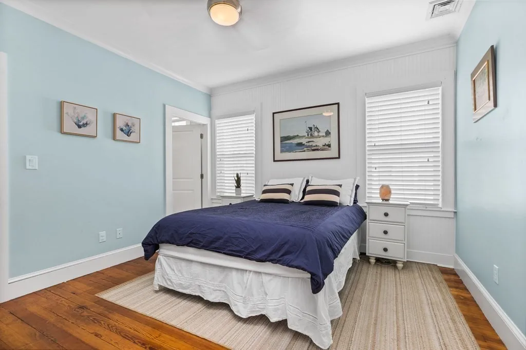 472 East 8th St, South Boston