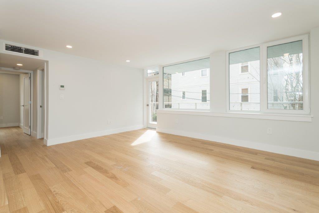 334 Harvard St, Mid-Cambridge