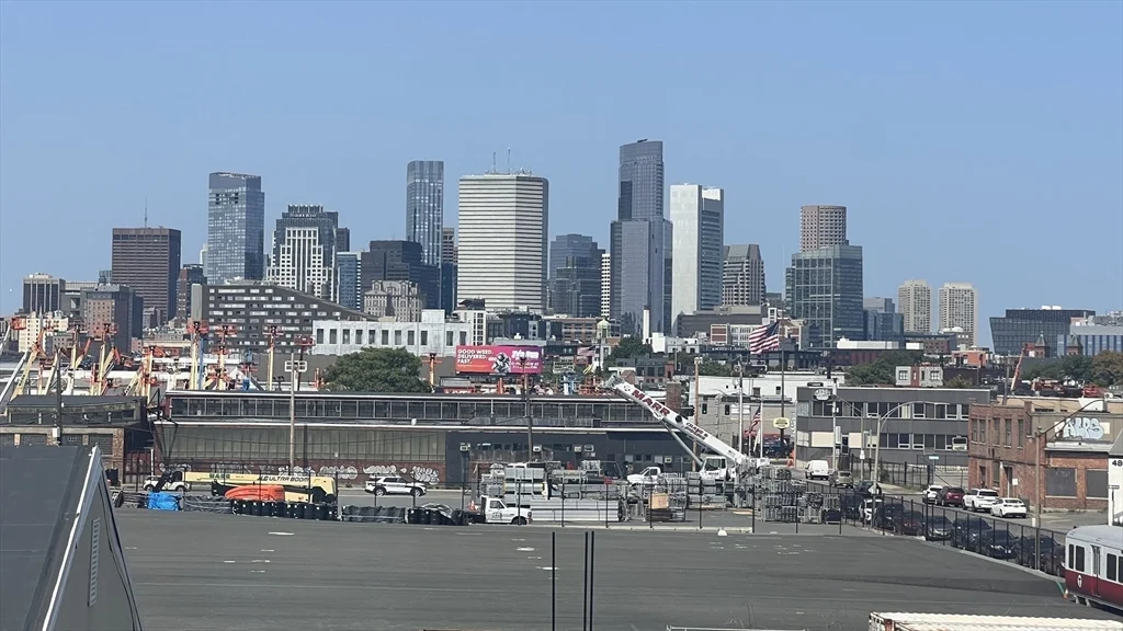 14 Humboldt Pl, South Boston