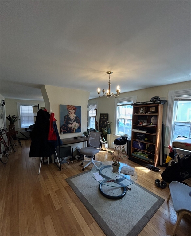 4 Saint Mary Rd, Central Square