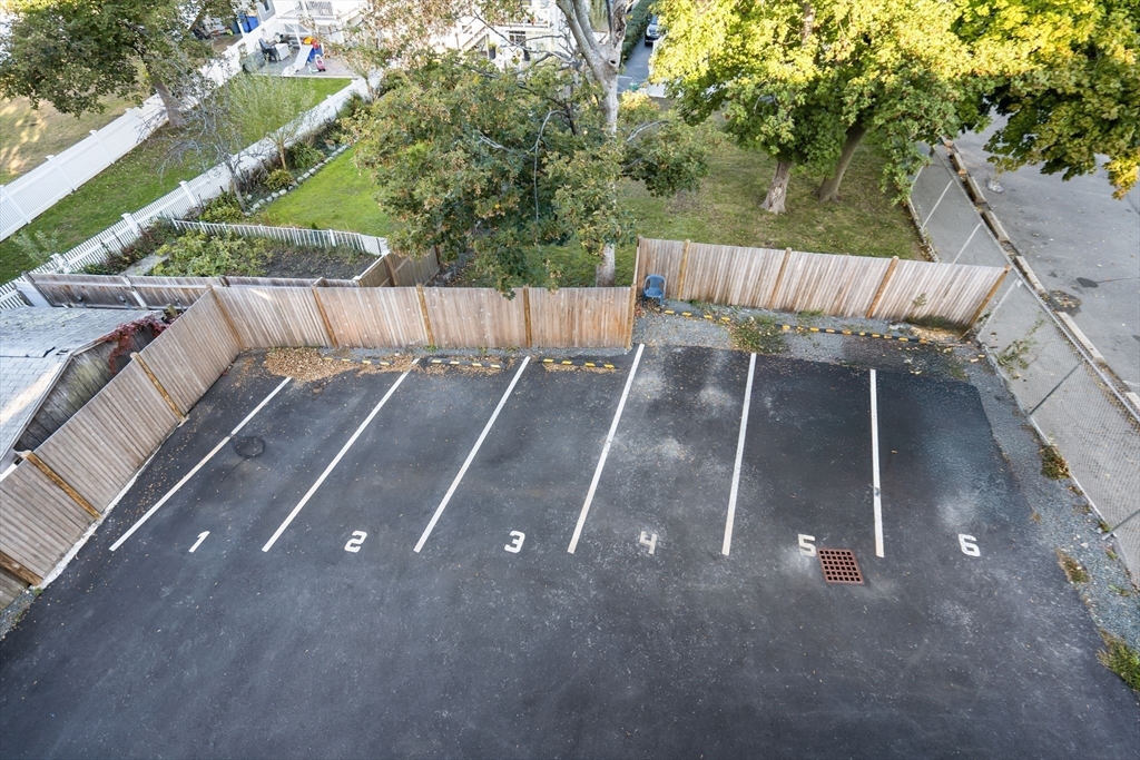 35 Somerset Ave, Winthrop