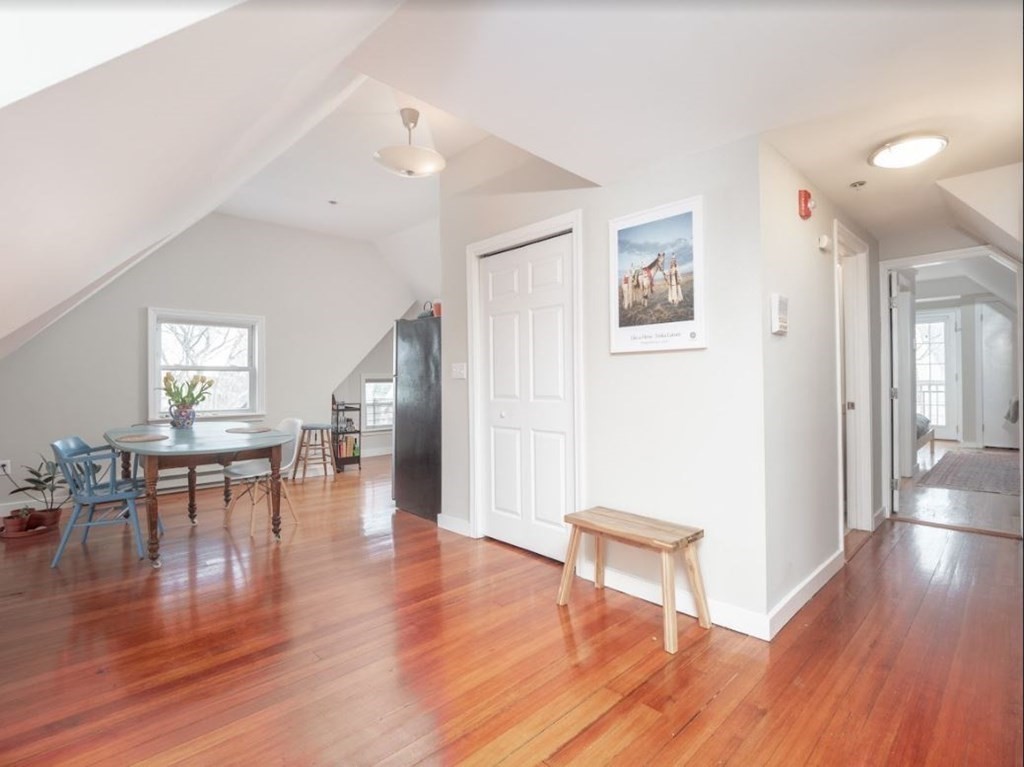 97 College Ave, Somerville