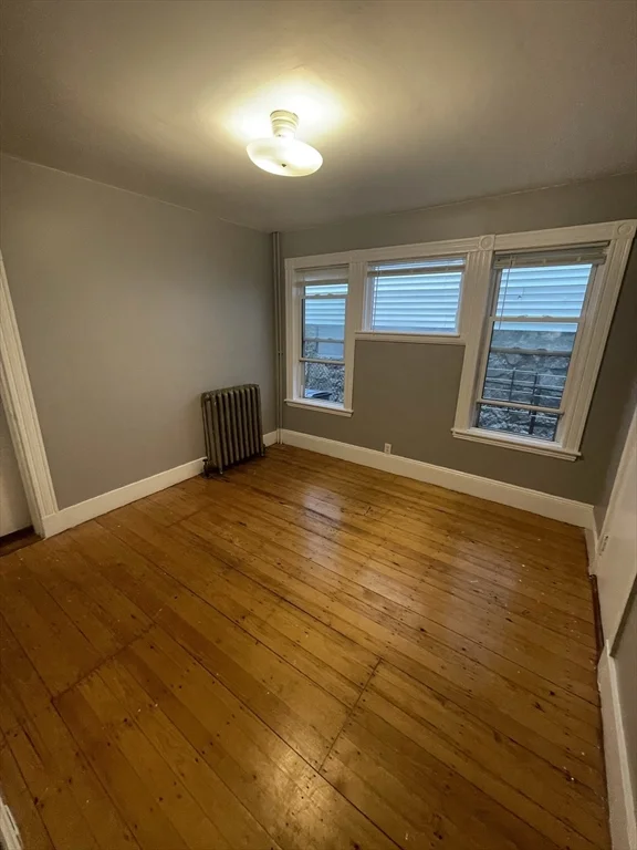 5 Sunset St, Mission Hill