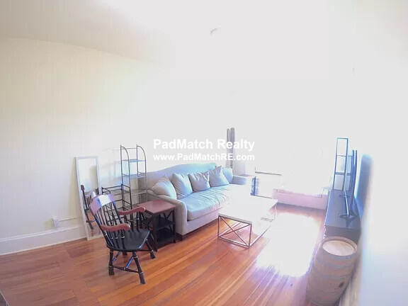 1463 Beacon St, Griggs Park