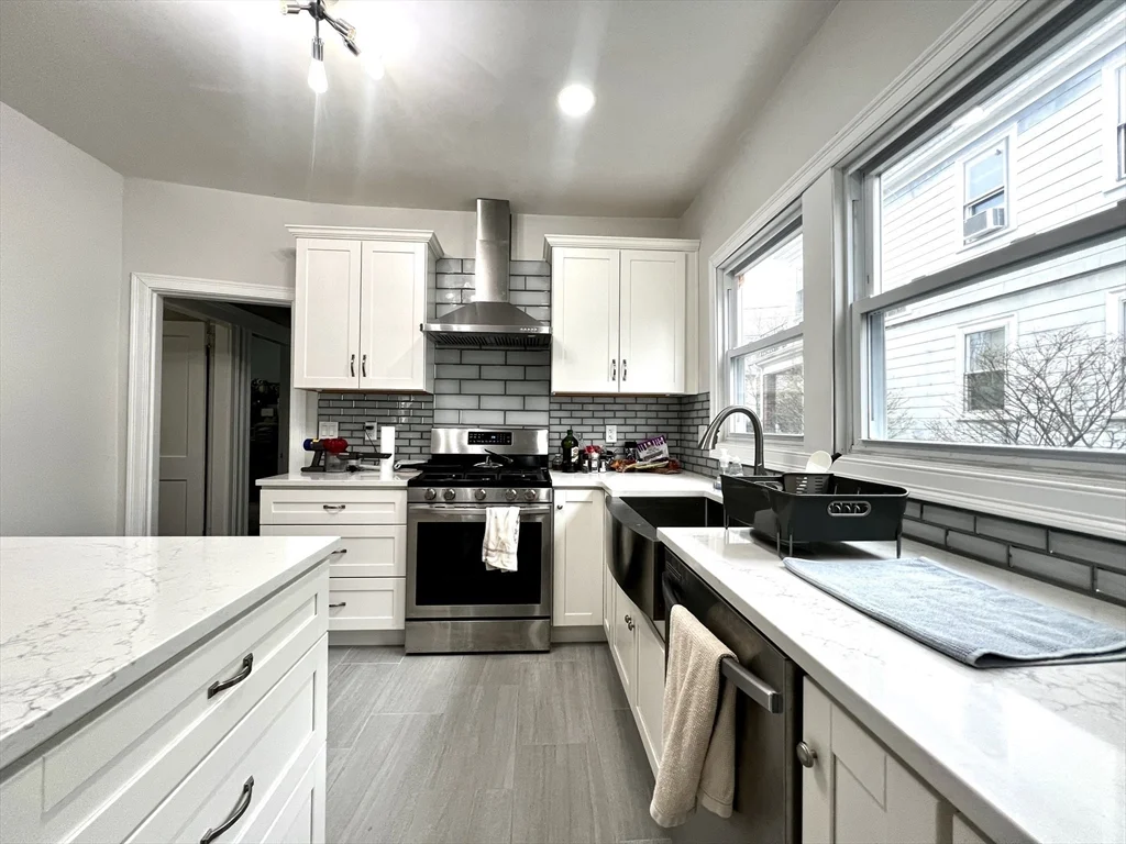 12 Bailey St, West Somerville