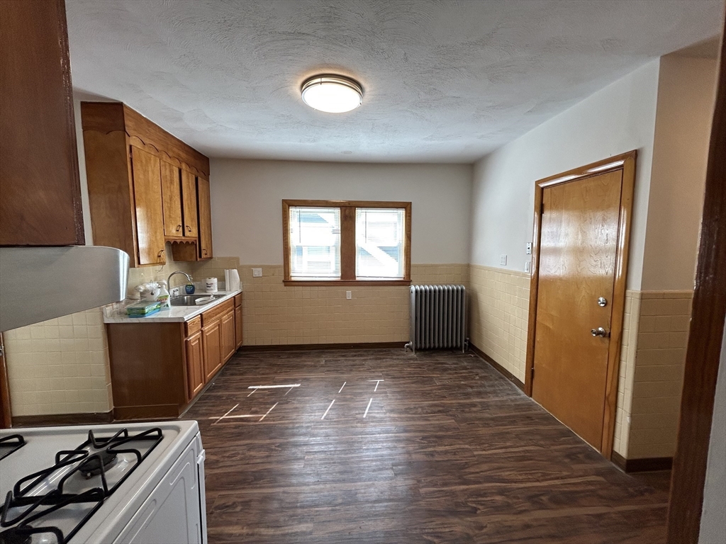 35 Leniston, Roslindale