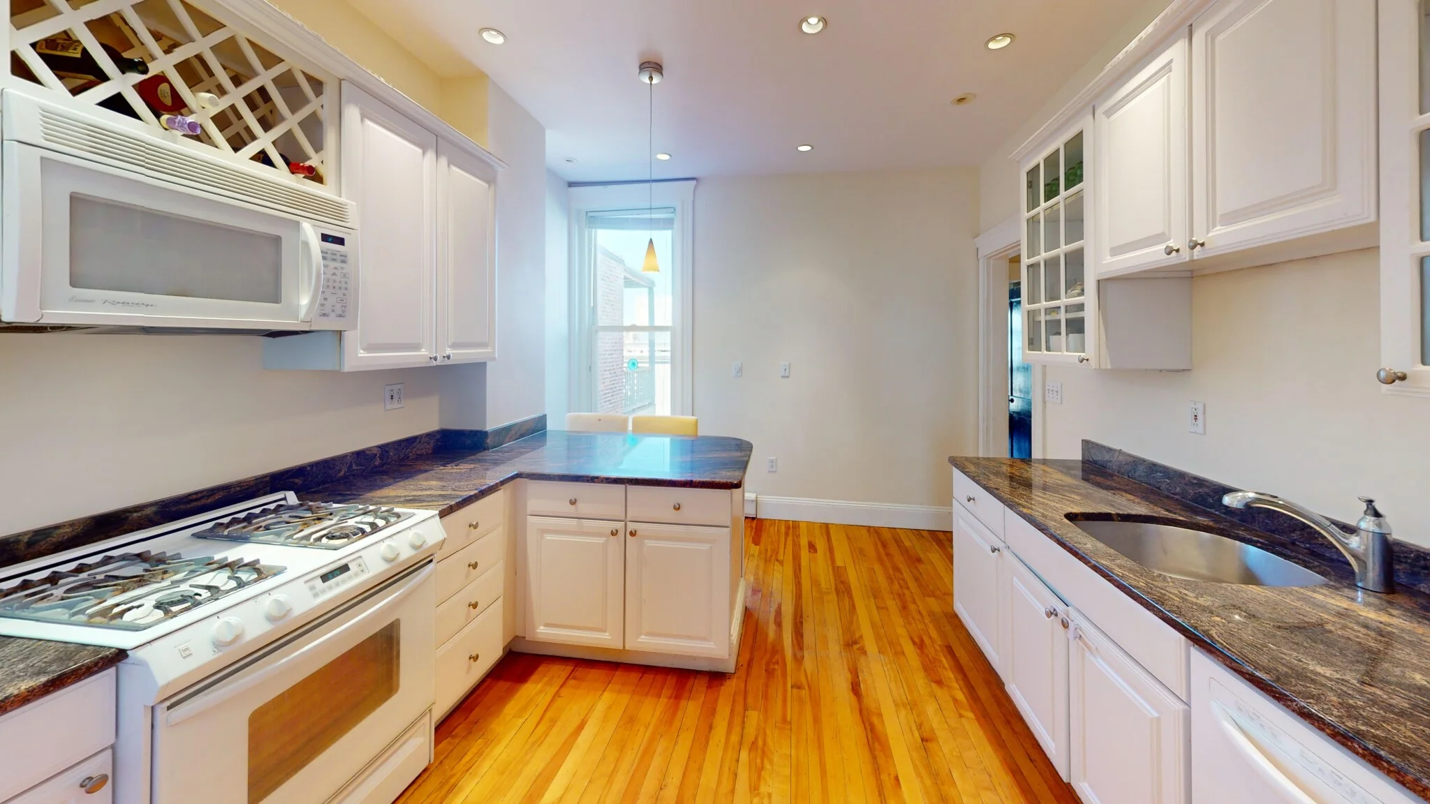 95 Centre St, Coolidge Corner