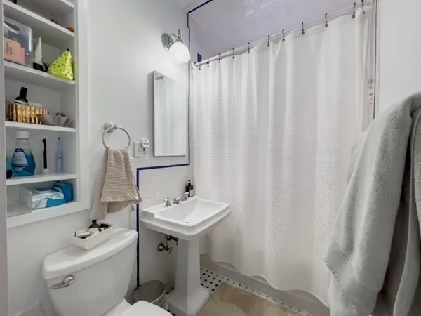 23 Goldsmith St, Jamaica Plain