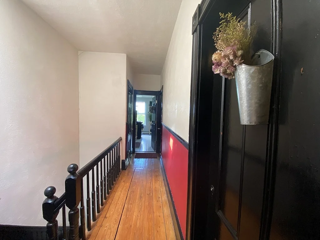 496 Sumner St, East Boston