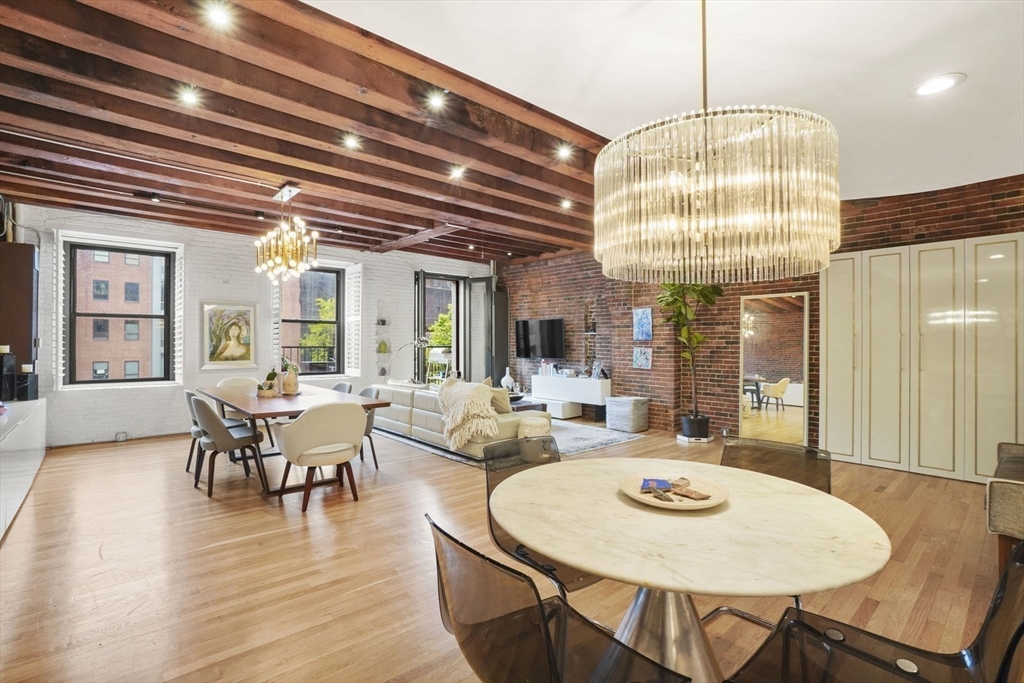 28-32 Atlantic Ave, Waterfront