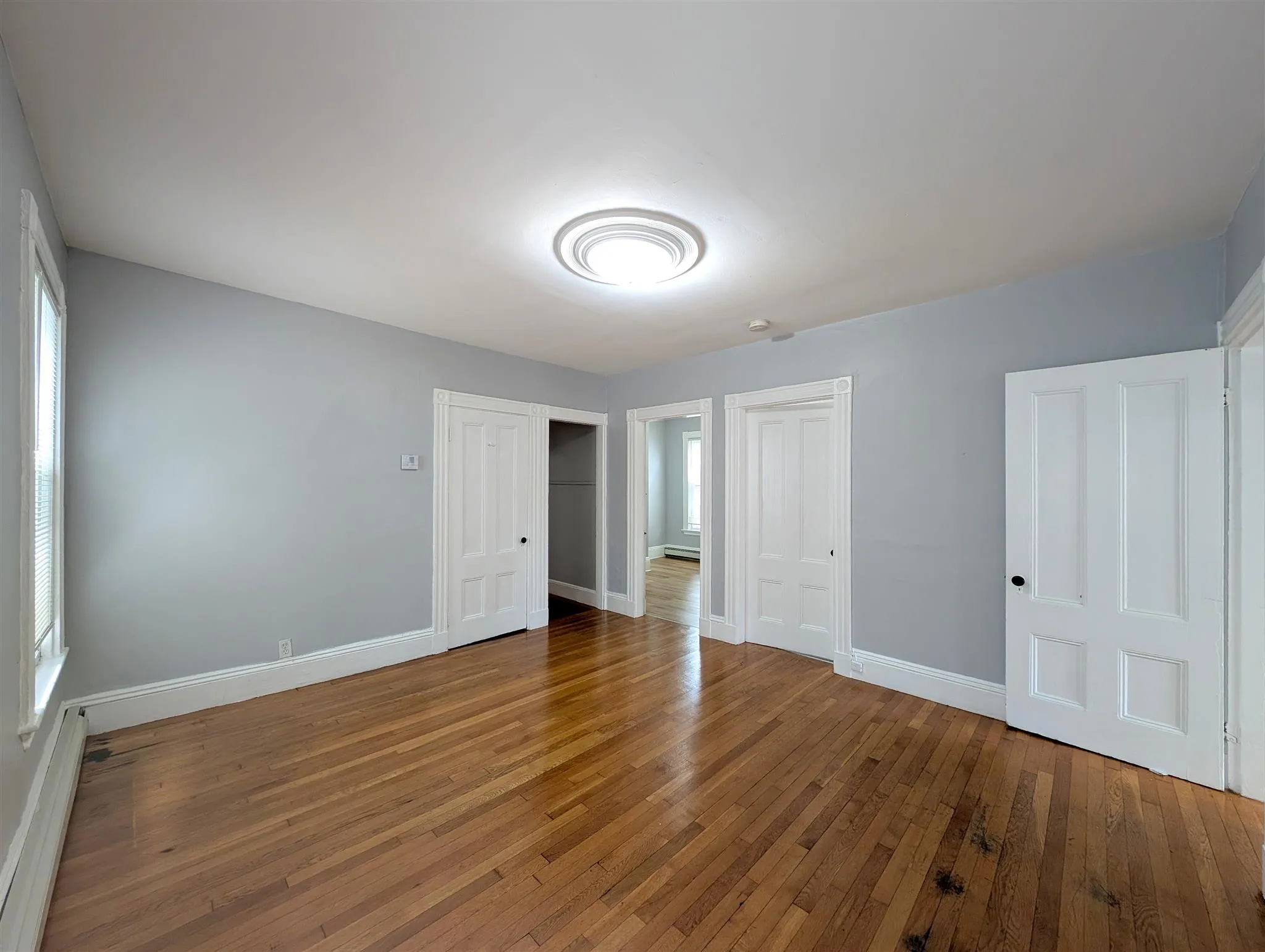 322 Beacon St, Ward Two