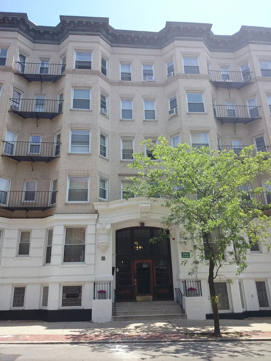 26 Hemenway St, Fenway