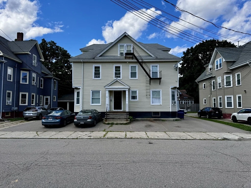 29 John St, Attleboro
