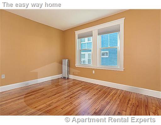 67 Fairfax St, Tufts