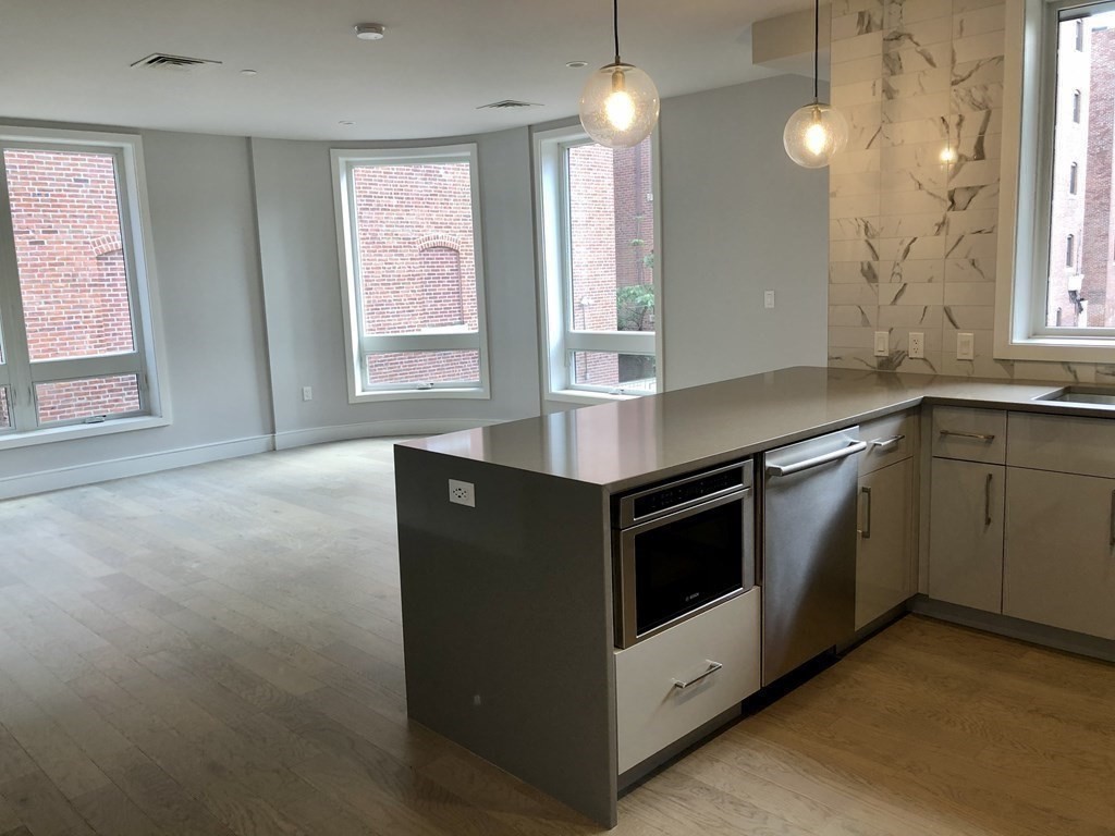 50 Symphony, South End