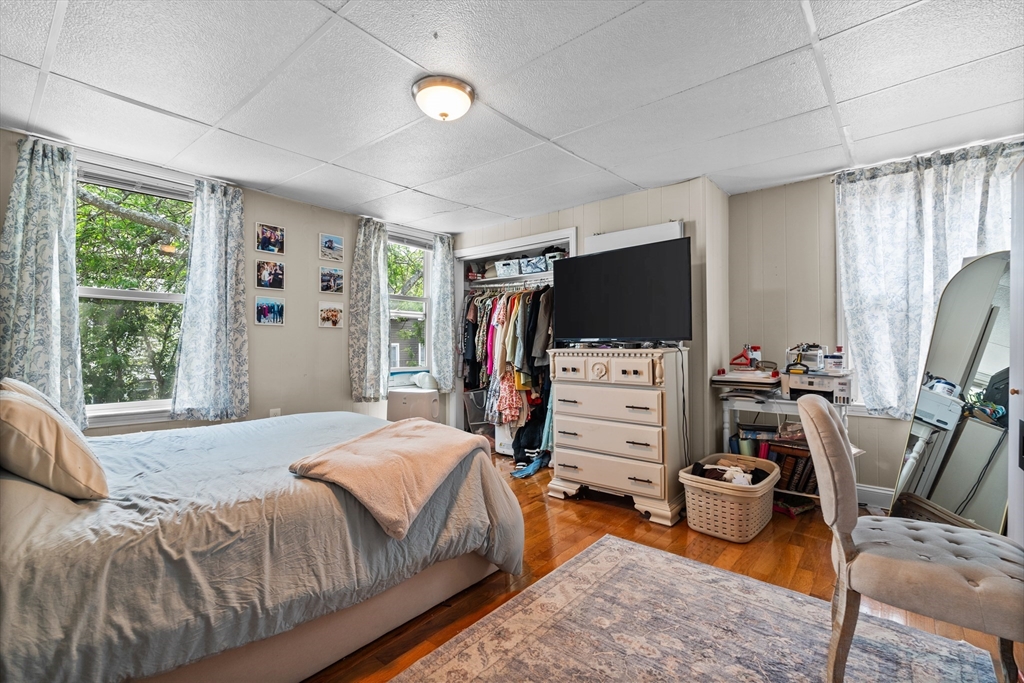 54 Cottage St, East Boston