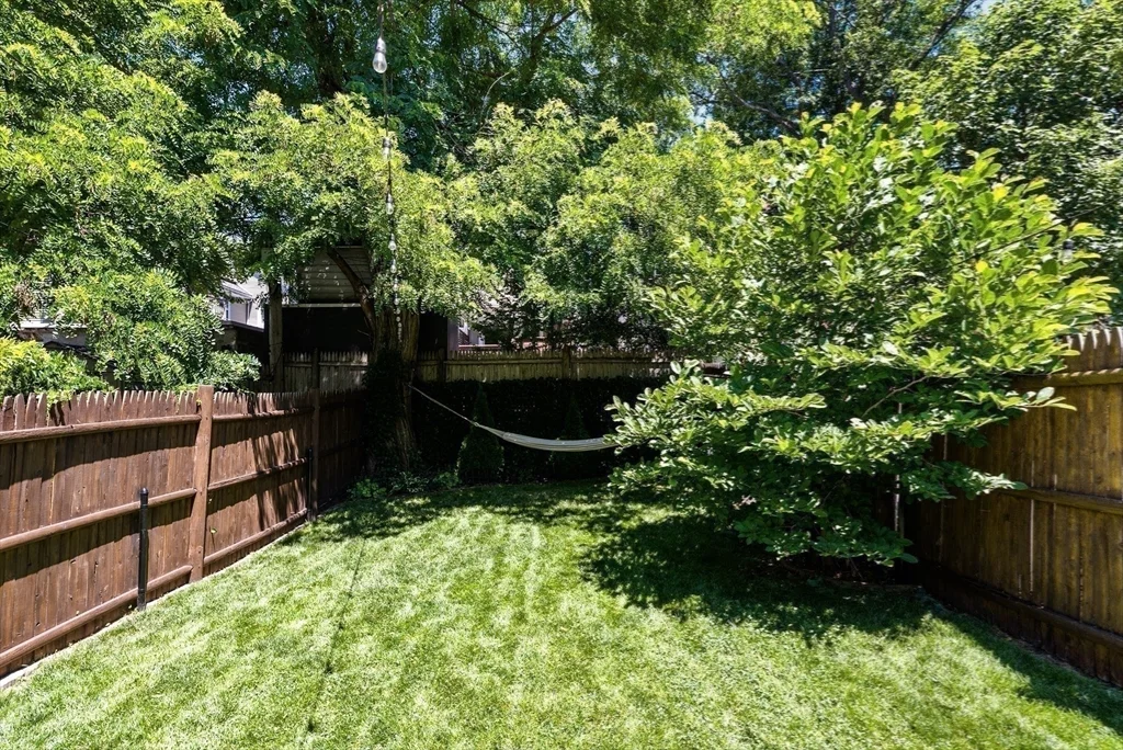 754 E 4th, South Boston