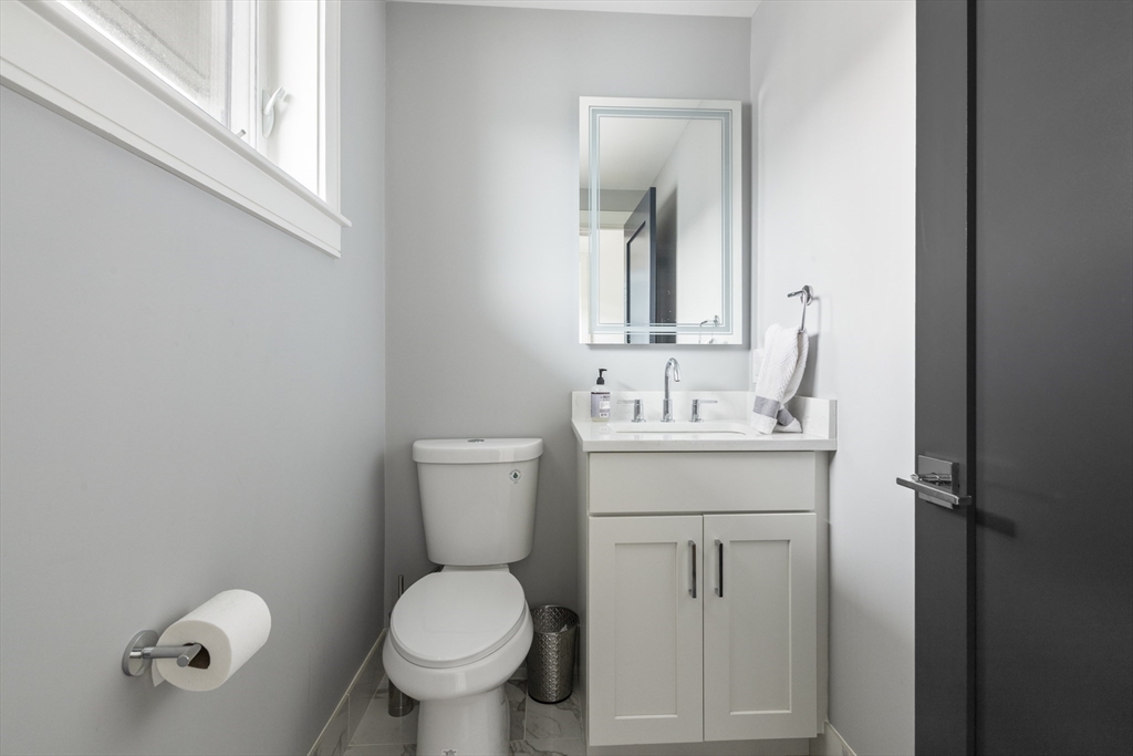 10 Hallet, Dorchester