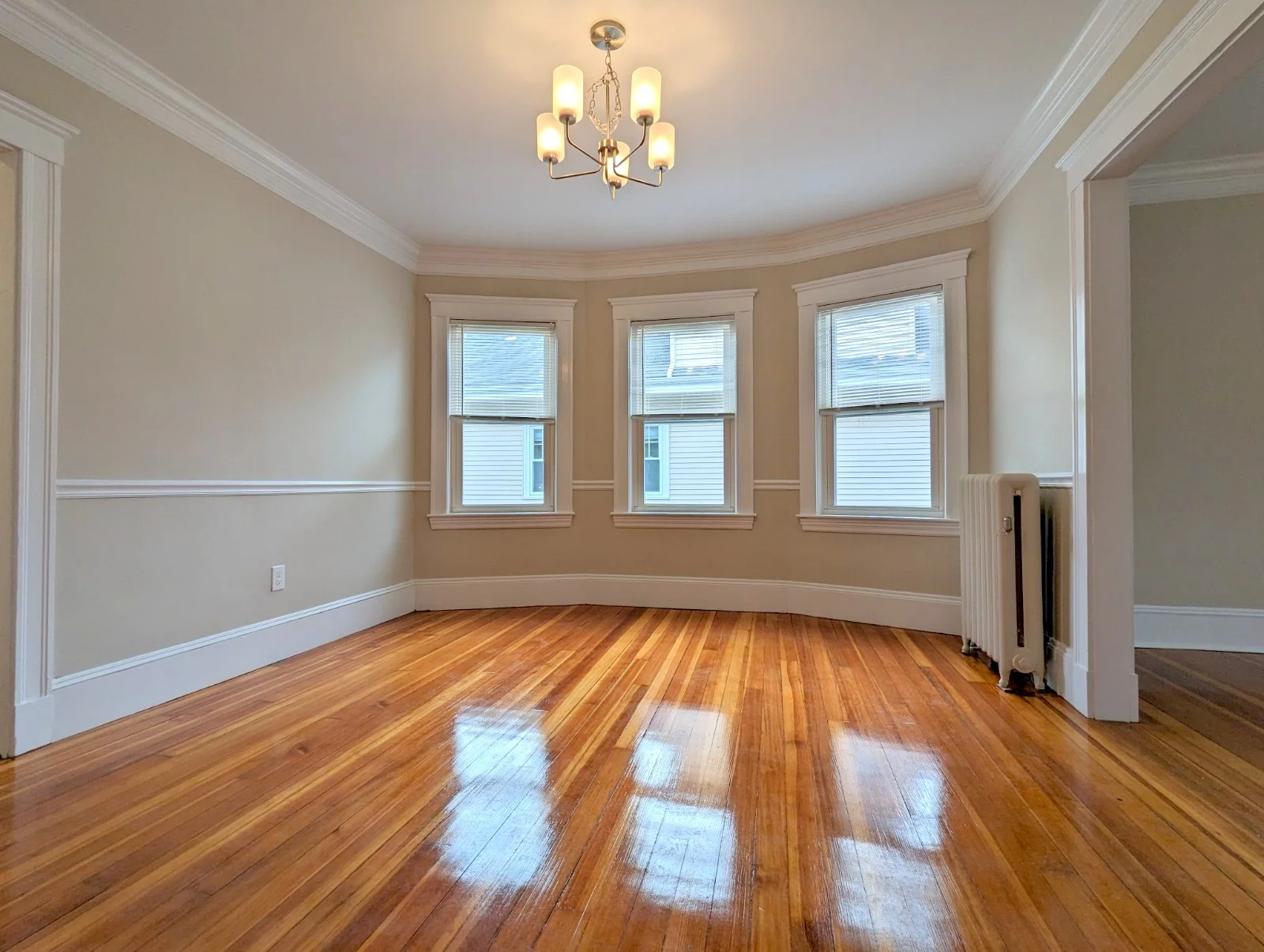 35 Trowbridge St, Arlington