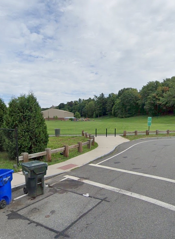 51 Rutledge Ave, Springfield