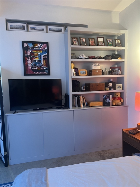 1166 Washington St, South End