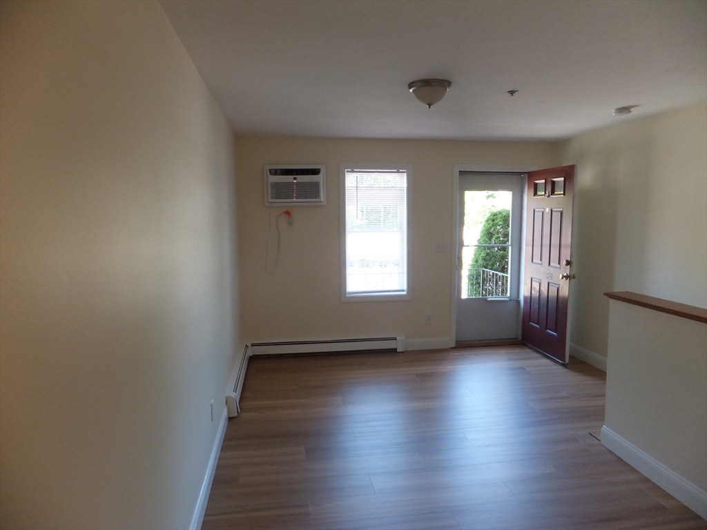 1581 Commercial St, Weymouth