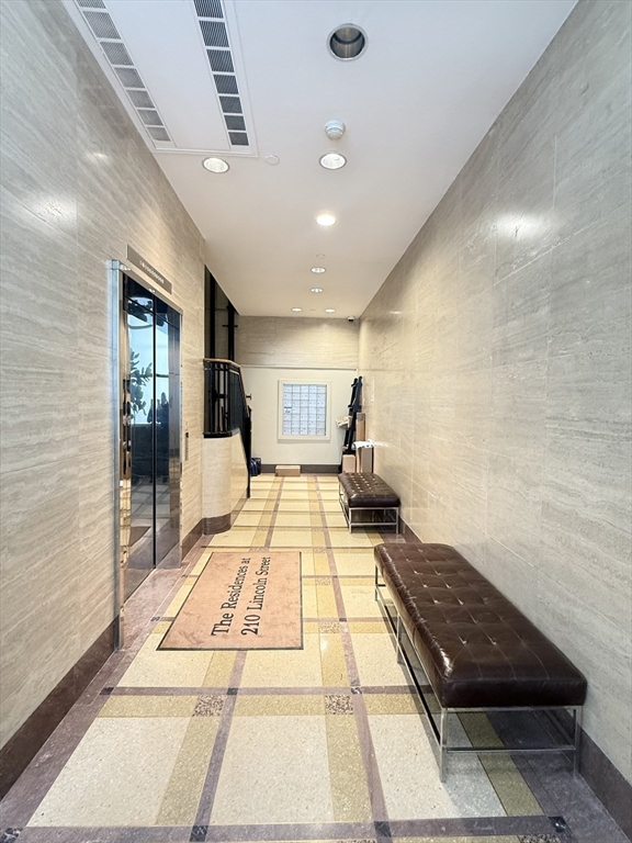 210 Lincoln St, Leather District