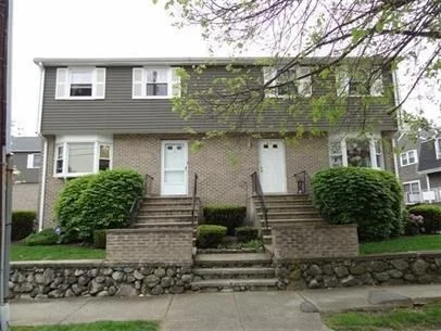 3 Circuit Ln, Watertown