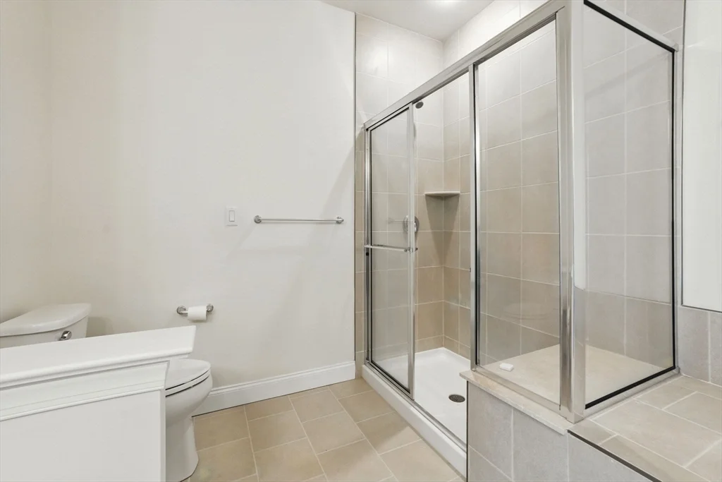 105 Phoebe St, Methuen