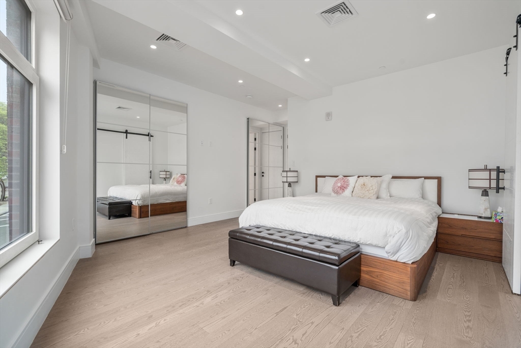 69 Walnut, Boylston Street