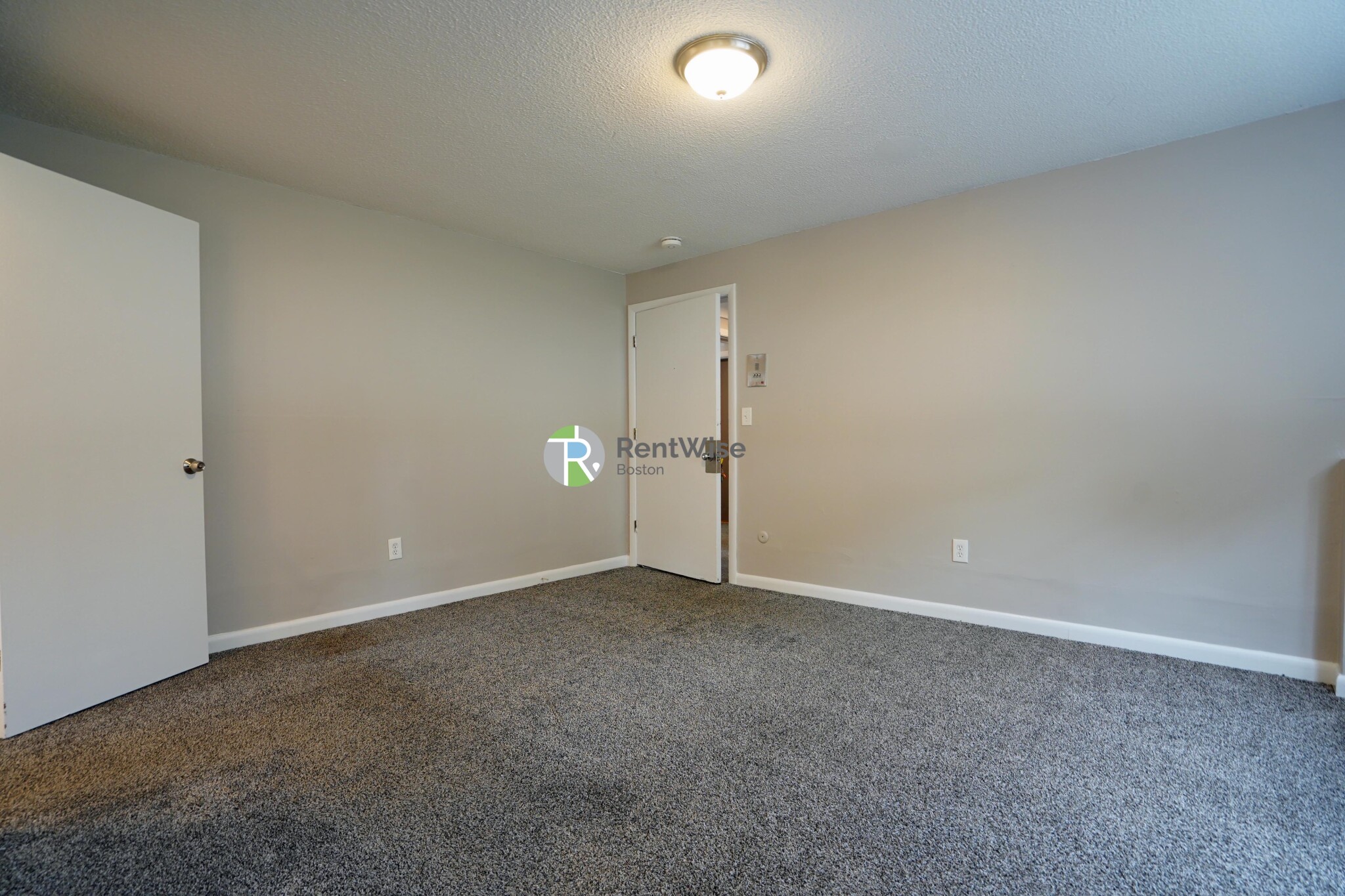 121 Ash St, South Side