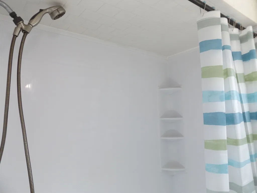 28 Greenwich St, Attleboro