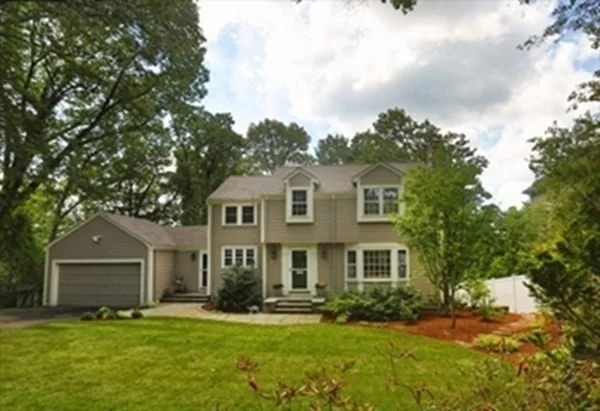 303 Upland Ave, Newton Highlands