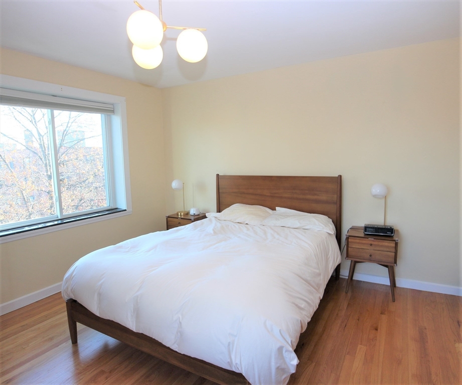 125 Pleasant St, Arlington