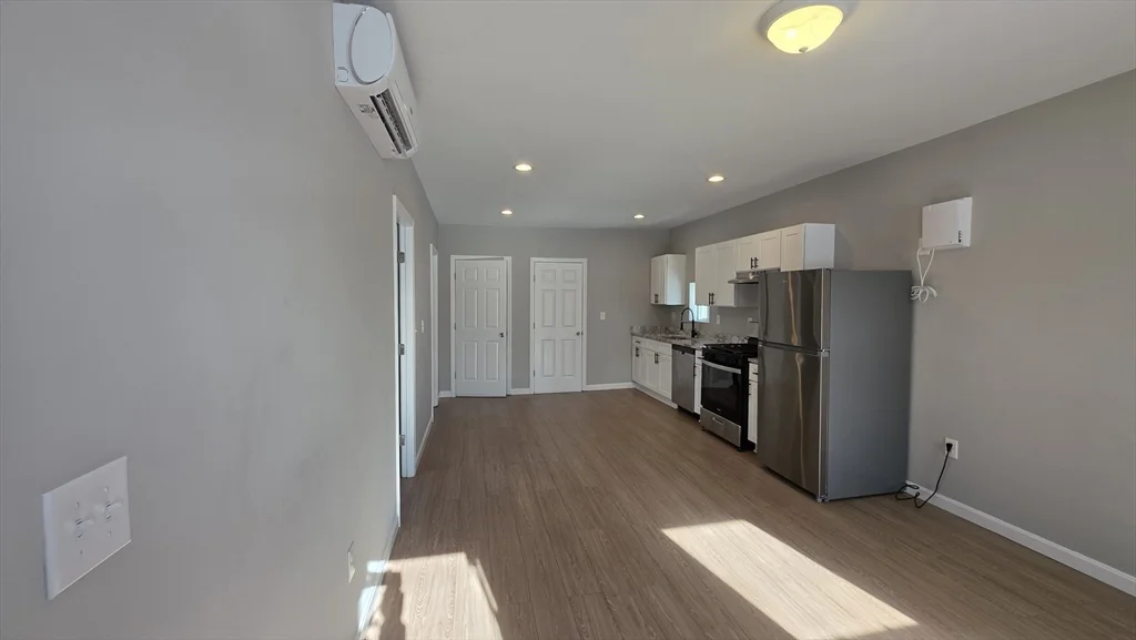 31 Hicks St, New Bedford