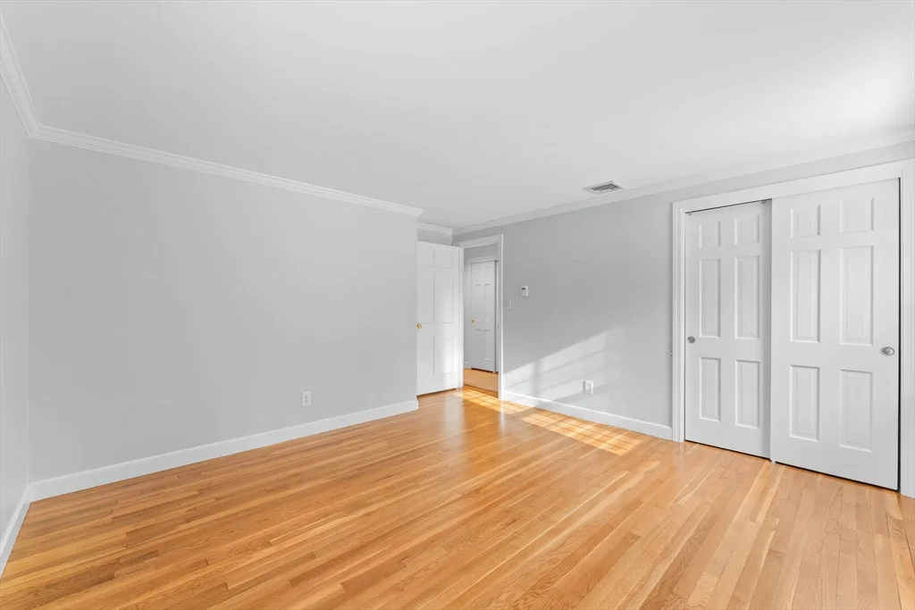 26 Cedar Hill Rd, Dover