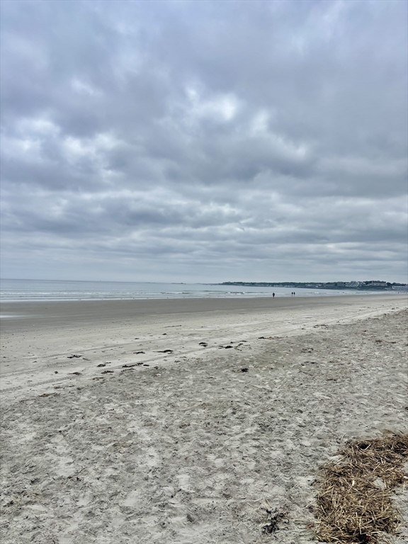 86 Manomet Ave, Hull