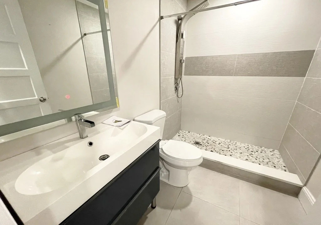 201 East Cottage, Dorchester