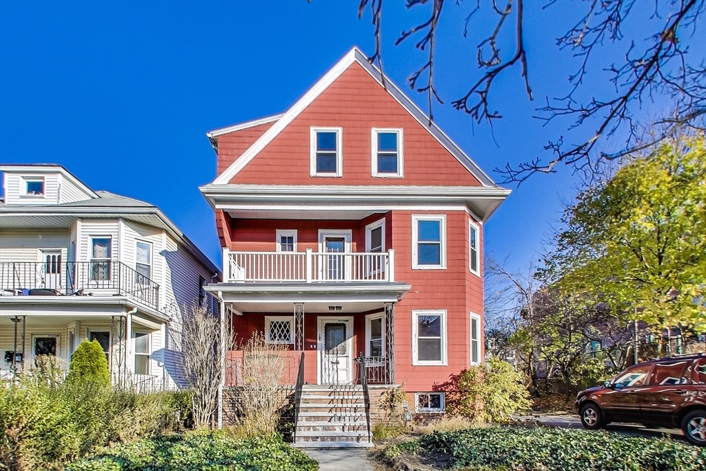 183 Powder House Blvd, West Somerville