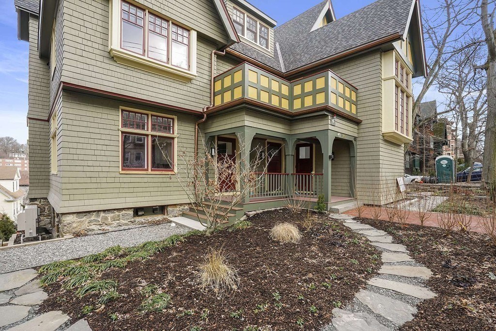 165 Winthrop Road   Half Fee, Aspinwall Hill