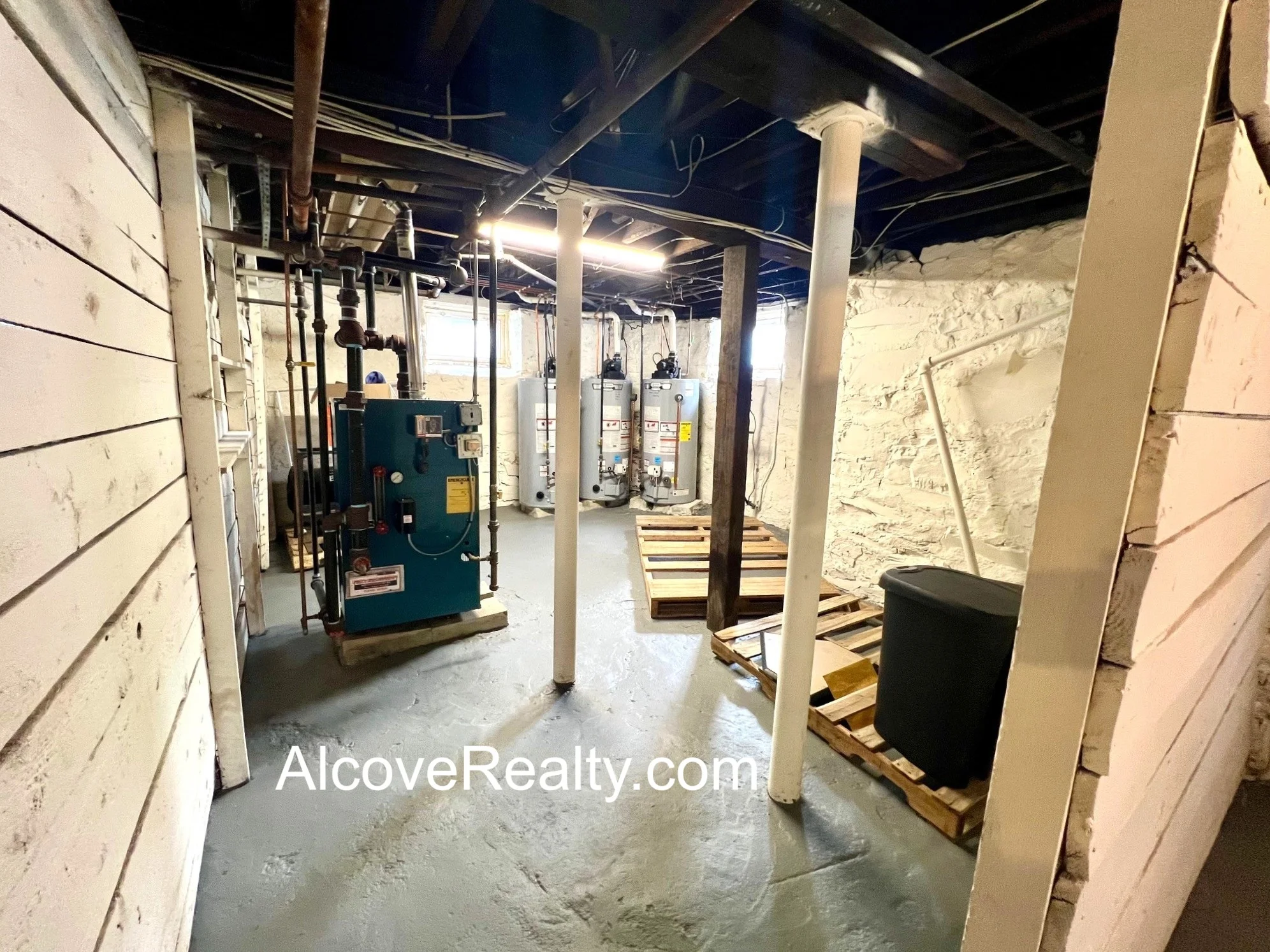 189 Powder House Boulevard, West Somerville