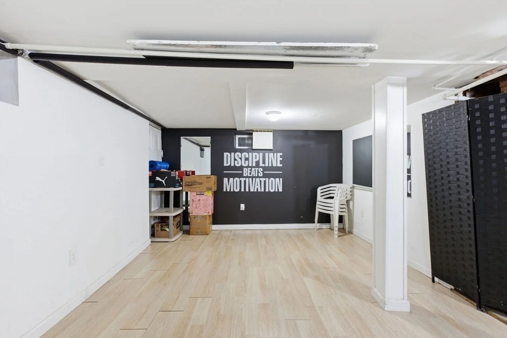 14 Mount Pleasant Ave, Dracut