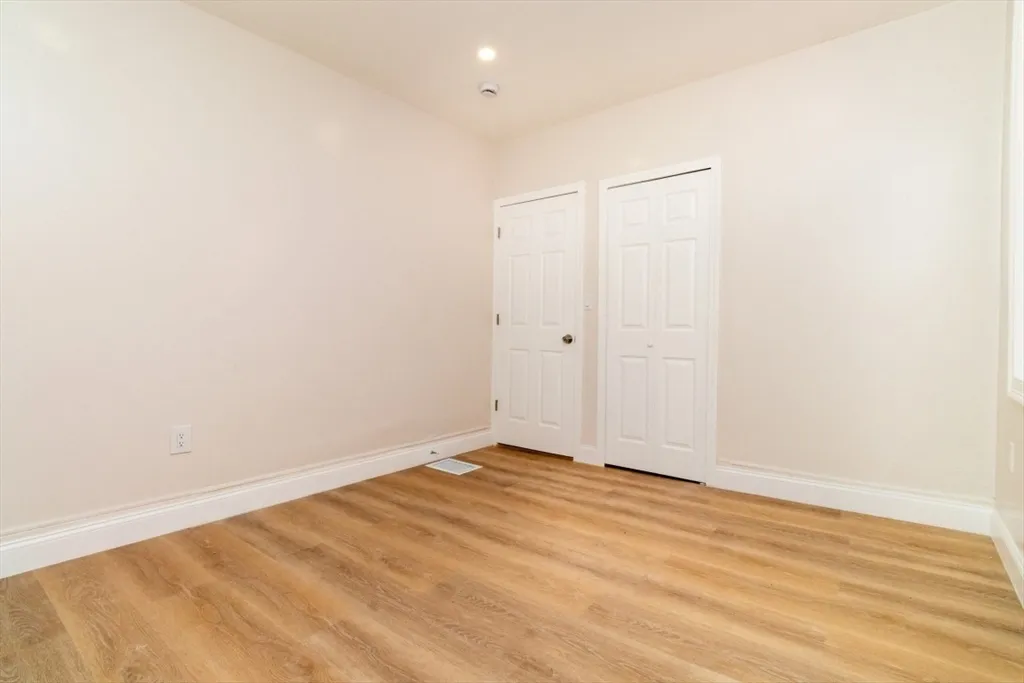 331 Centre St, Jamaica Plain