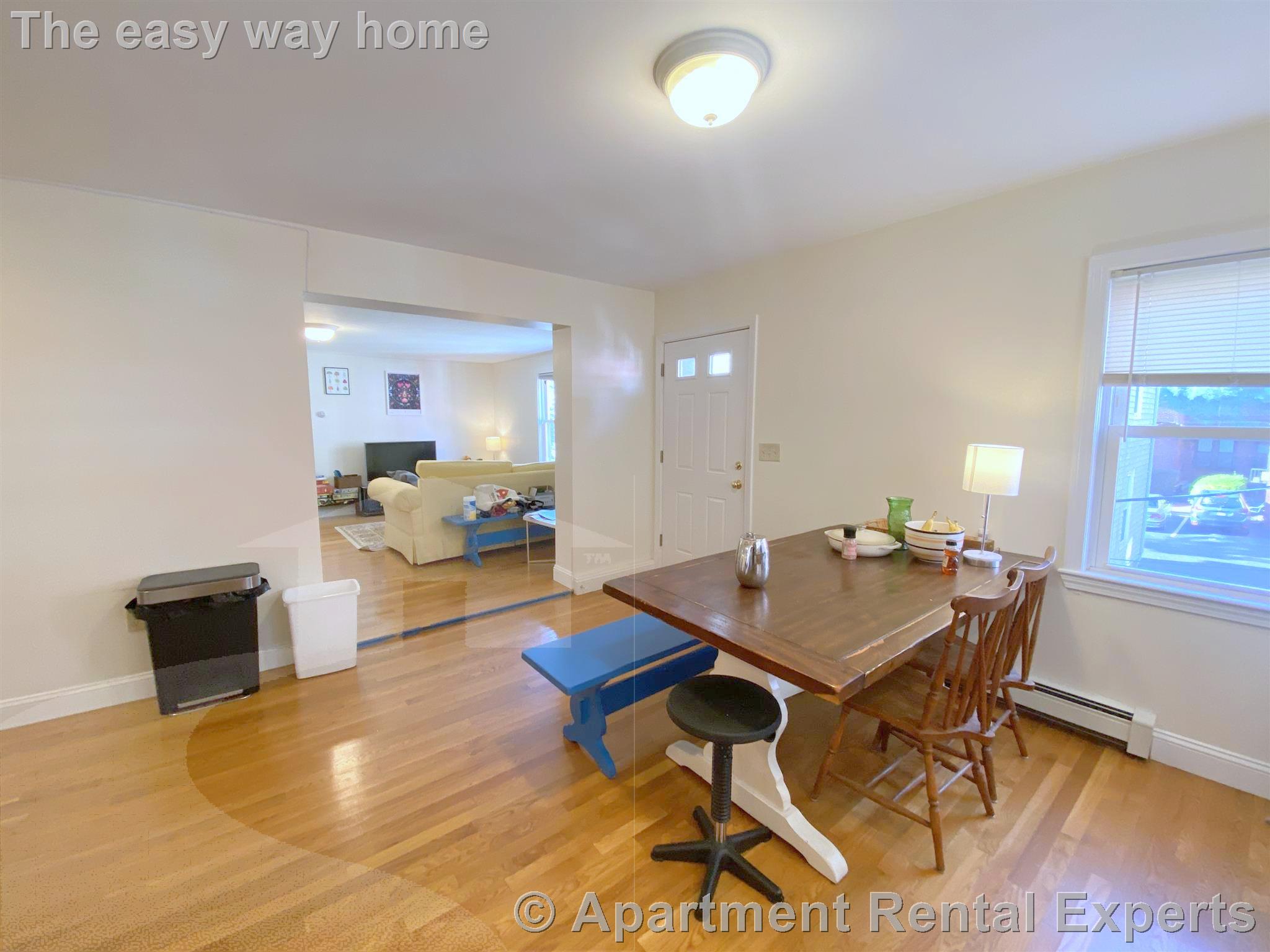 126 Pine St, Central Square