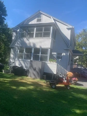 29 Roosevelt Ave, Leominster