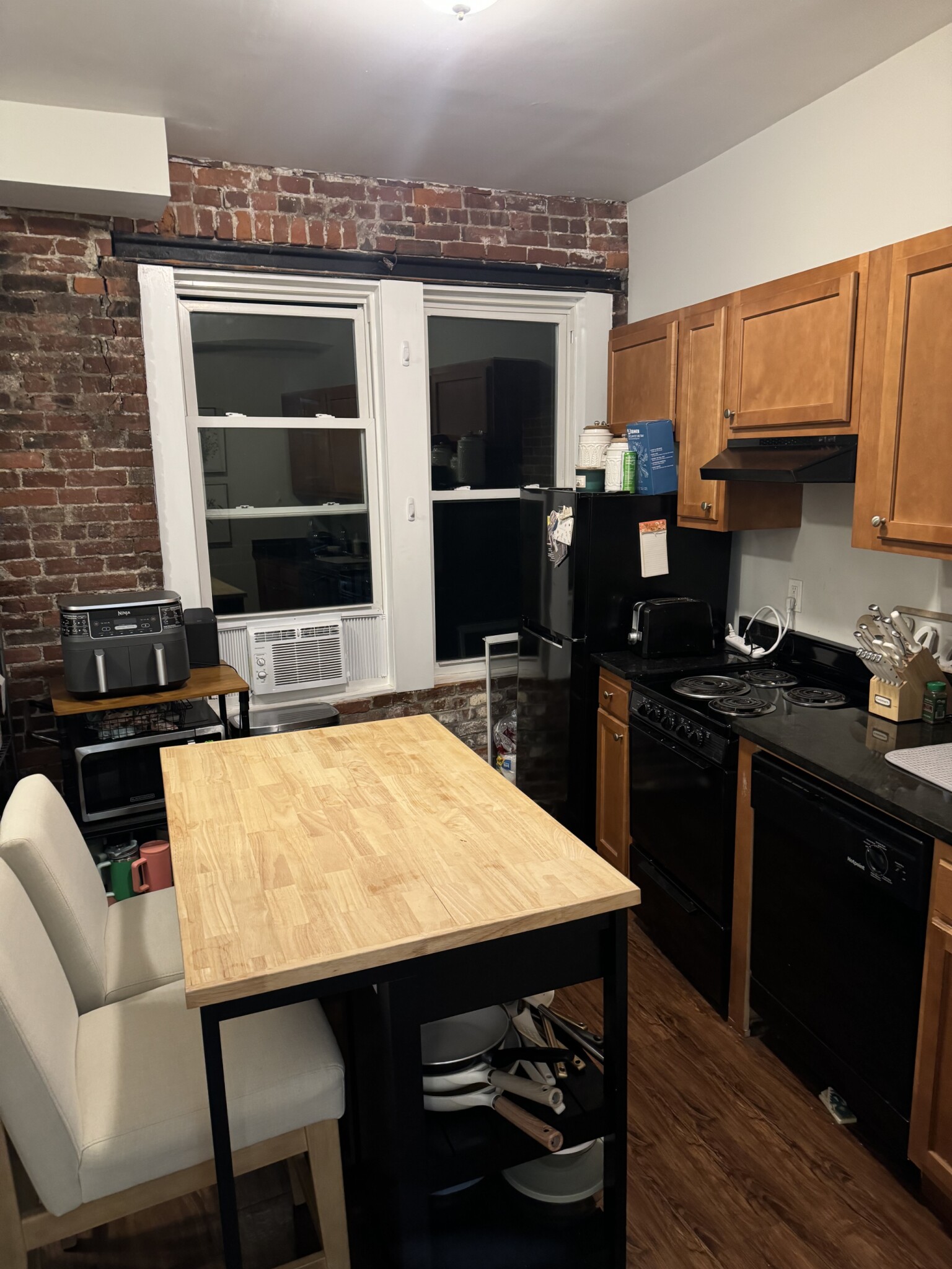 115 Salem St, North End