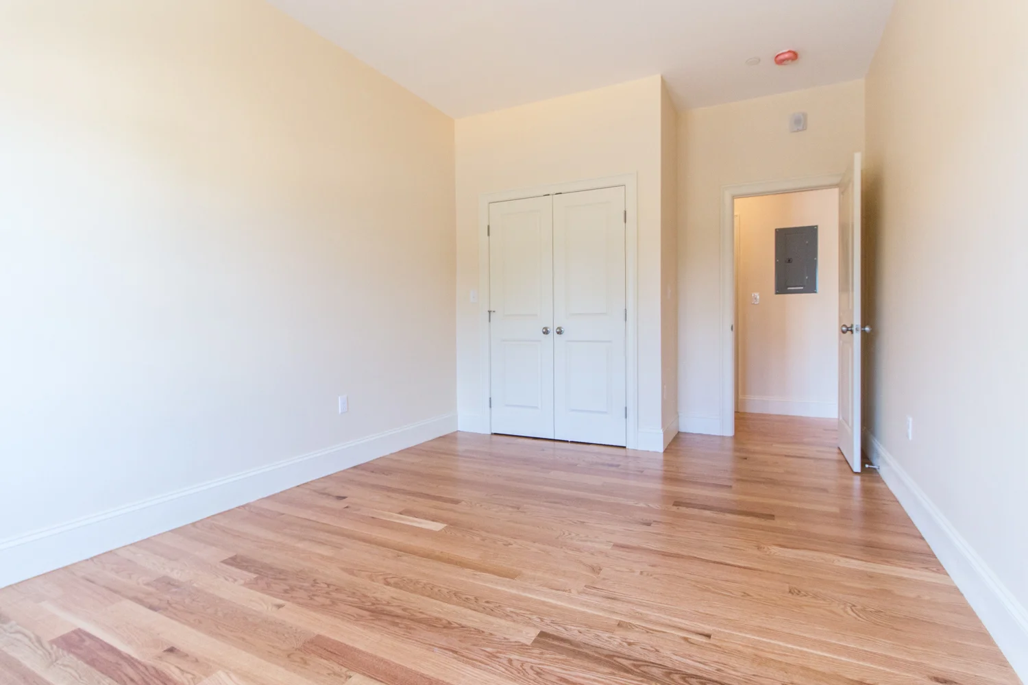 5165 Washington St, West Roxbury