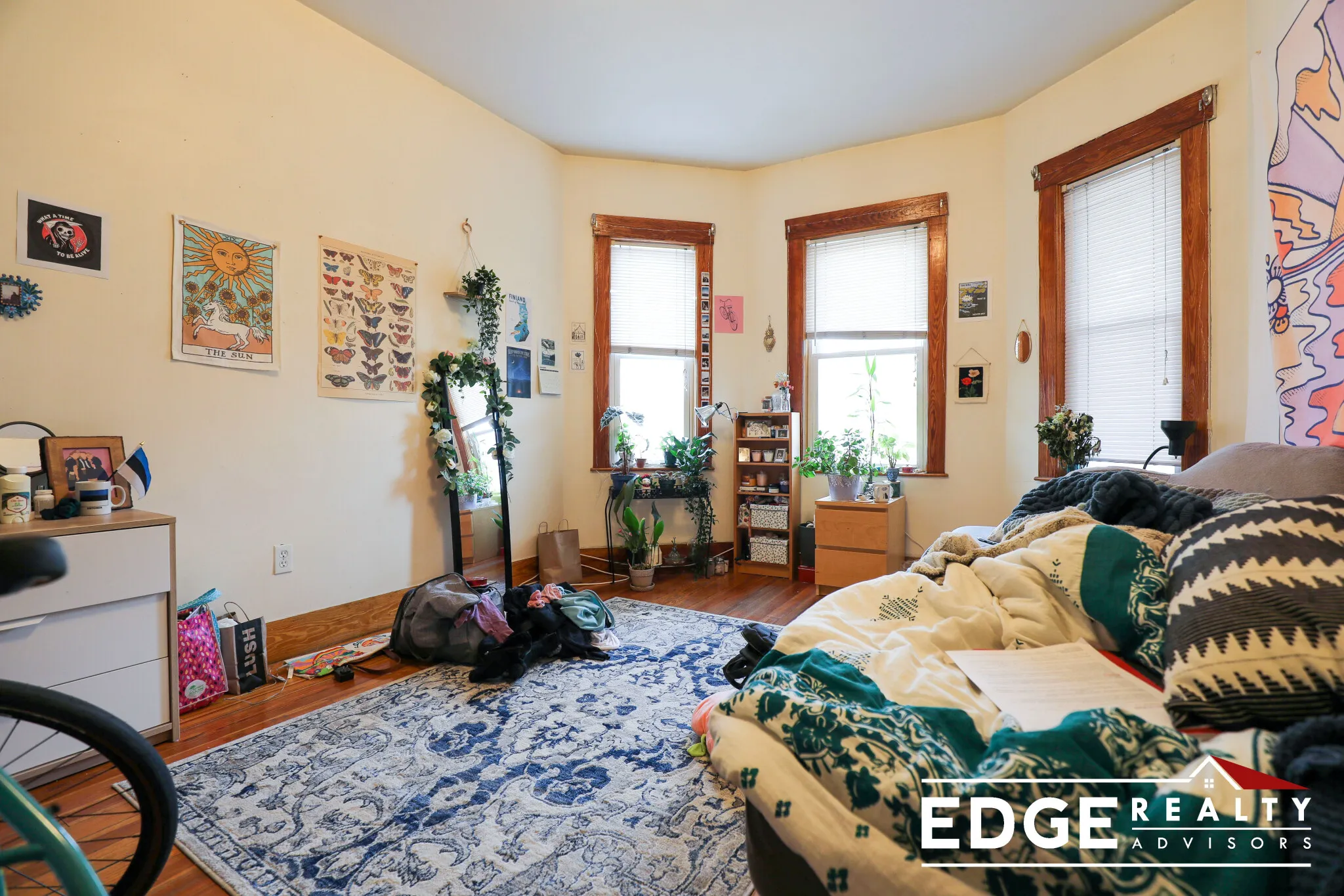 340 Faneuil St, Oak Square