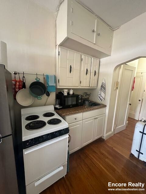 70 Strathmore Rd, Brighton